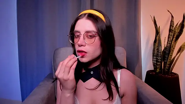 HazelKush online show from 14, 1, 2026