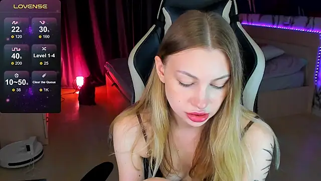 BiMolly online show from 9, 9, 2025