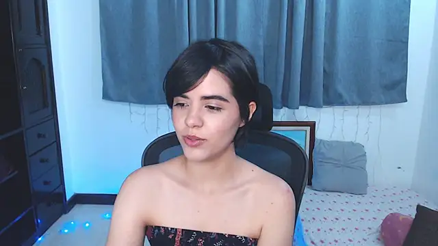 Snapshot of mia_collins_x chatting on 28, 5, 2026 mia collins x online show from 28, 5, 2026