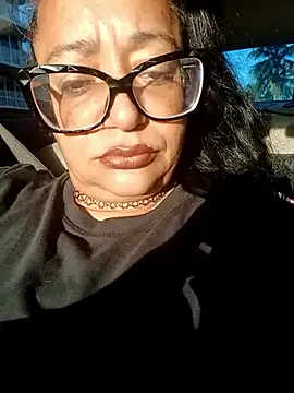 PichyPrettyPussy online show from 24, 9, 2025