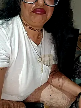 PichyPrettyPussy online show from 24, 10, 2025