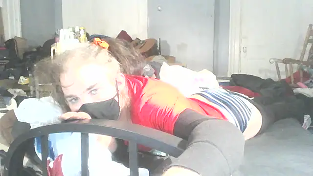 Valarie83 online show from 12, 2, 2025