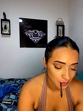 Snapshot of Shantal_Lovee chatting on 24, 10, 2025 Shantal Lovee online show from 24, 10, 2025