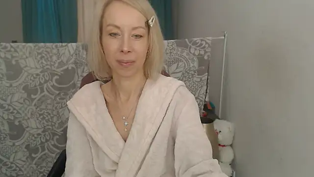 LuxuryNika online show from 26, 11, 2025