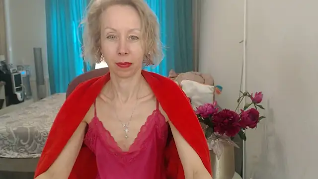 LuxuryNika online show from 1, 6, 2026