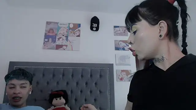 Snapshot of dulce_maria_x chatting on 28, 12, 2024 dulce maria x online show from 28, 12, 2024