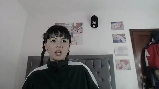 Snapshot of dulce_maria_x chatting on 28, 12, 2024 dulce maria x online show from 28, 12, 2024