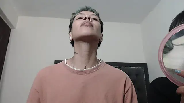 Snapshot of dulce_maria_x chatting on 9, 1, 2025 dulce maria x online show from 9, 1, 2025