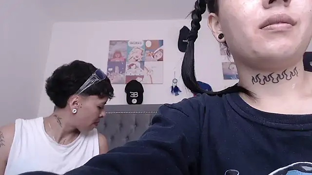 Snapshot of dulce_maria_x chatting on 1, 2, 2025 dulce maria x online show from 1, 2, 2025