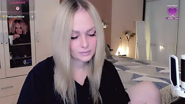 Libby Nora online show from 27, 10, 2025