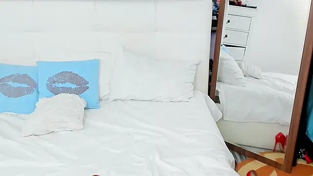 Snapshot of IvyHotFoxy chatting on 6, 3, 2025 IvyHotFoxy online show from 6, 3, 2025