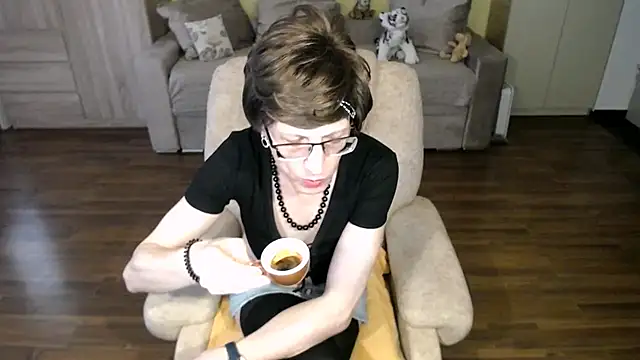 Snapshot of clementine chatting on 11, 5, 2026 clementine online show from 11, 5, 2026