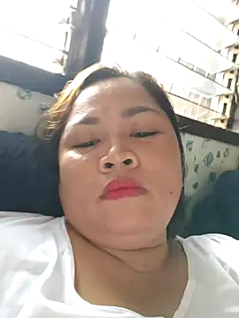 Snapshot of XXLorie_02 chatting on 6, 10, 2025 XXLorie 02 online show from 6, 10, 2025