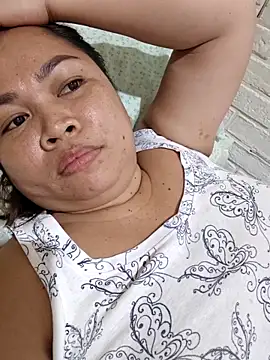 Snapshot of XXLorie_02 chatting on 2, 11, 2025 XXLorie 02 online show from 2, 11, 2025