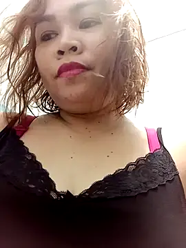 Snapshot of XXLorie_02 chatting on 24, 11, 2025 XXLorie 02 online show from 24, 11, 2025