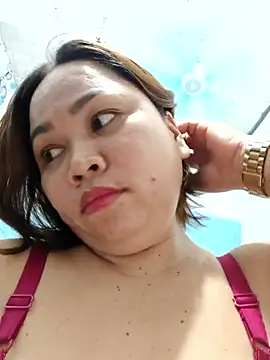 Snapshot of XXLorie_02 chatting on 29, 11, 2025 XXLorie 02 online show from 29, 11, 2025