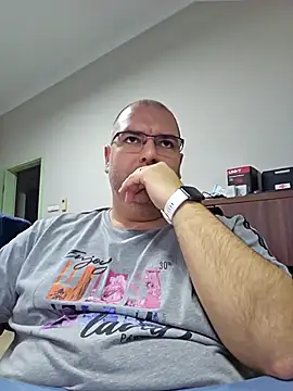 Snapshot of Andrew1900529 chatting on 26, 11, 2025 Andrew1900529 online show from 26, 11, 2025