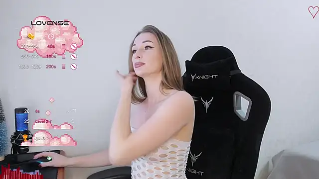 SkyqueenI online show from 4, 12, 2024