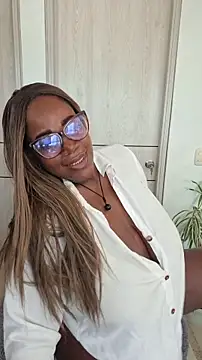 Snapshot of Adrilovechocolate chatting on 18, 10, 2025 Adrilovechocolate online show from 18, 10, 2025