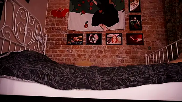 Evelively online show from 6, 11, 2025