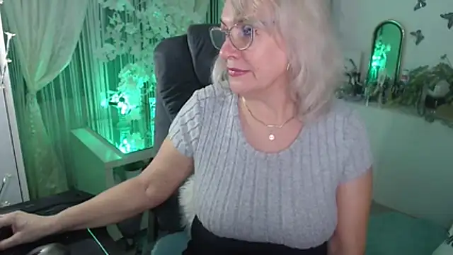 Ghertrude52 online show from 6, 2, 2026