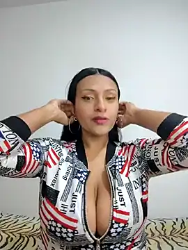 Snapshot of tanya_smitt chatting on 21, 2, 2025 tanya smitt online show from 21, 2, 2025