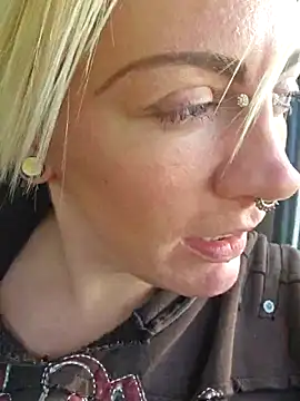 PinkTheHawk online show from 21, 3, 2025