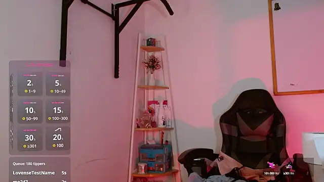 Snapshot of karlavittar chatting on 8, 3, 2025 karlavittar online show from 8, 3, 2025