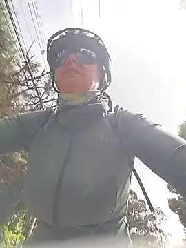 emma tour online show from 18, 4, 2026