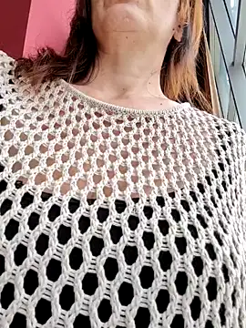 Snapshot of EvaXOAir chatting on 10, 3, 2025 EvaXOAir online show from 10, 3, 2025