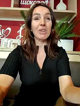 Snapshot of EvaXOAir chatting on 14, 3, 2025 EvaXOAir online show from 14, 3, 2025