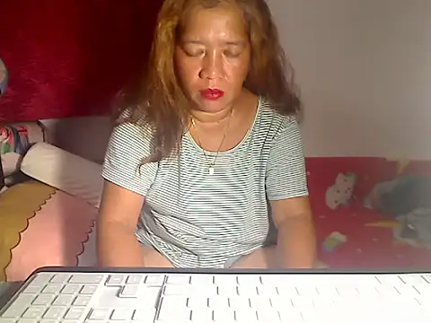 wethornypussy4u online show from 1, 2, 2026