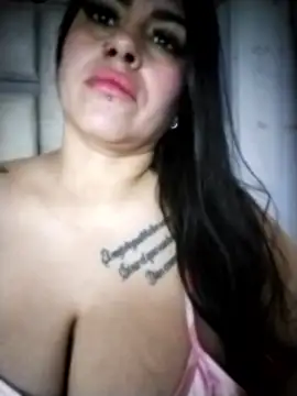 chelaqueen  online show from 12, 1, 2026