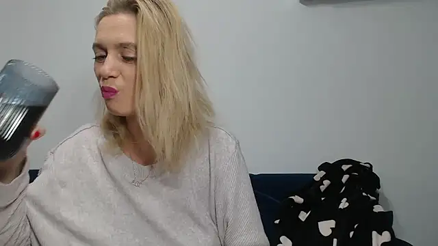 MysticCreature online show from 18, 12, 2024