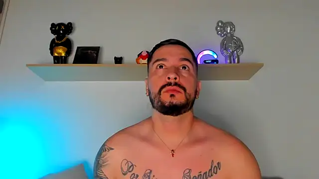 camilo restrepo21 online show from 22, 2, 2025