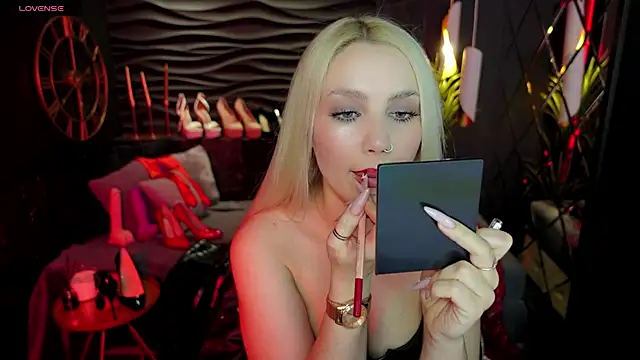 Snapshot of MistressDarsy chatting on 13, 12, 2024 MistressDarsy online show from 13, 12, 2024