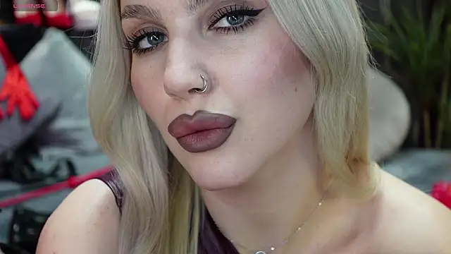 Snapshot of MistressDarsy chatting on 17, 2, 2025 MistressDarsy online show from 17, 2, 2025