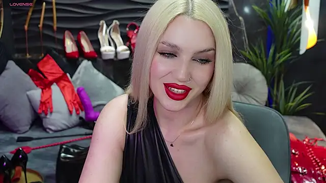 Snapshot of MistressDarsy chatting on 26, 2, 2025 MistressDarsy online show from 26, 2, 2025