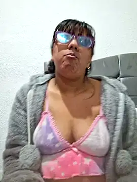 Snapshot of ZaidaWet chatting on 13, 3, 2025 ZaidaWet online show from 13, 3, 2025