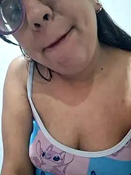 Snapshot of ZaidaWet chatting on 24, 10, 2025 ZaidaWet online show from 24, 10, 2025