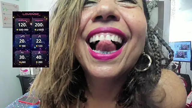 matureluna online show from 3, 3, 2025