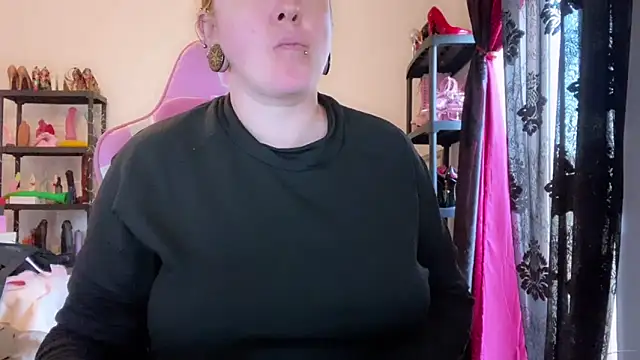 kisicaxx online show from 8, 2, 2026