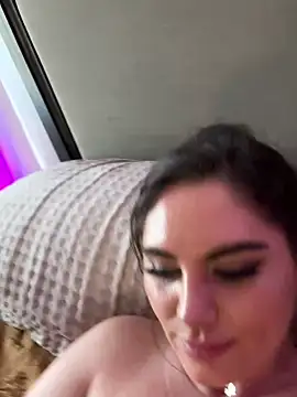 lovely beast online show from 30, 1, 2025