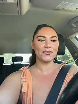 lovely beast online show from 25, 11, 2025