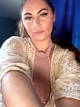 Snapshot of lovely_beast chatting on 27, 3, 2026 lovely beast online show from 27, 3, 2026