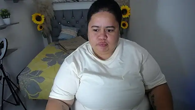 hotlesby4uxxx online show from 25, 4, 2026