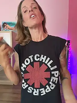 mommyselenafit  online show from 10, 4, 2026