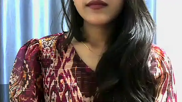 selen 5 online show from 4, 12, 2024