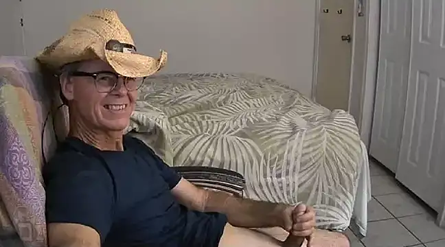 Snapshot of nakeedcowboi65 chatting on 5, 2, 2025 nakeedcowboi65 online show from 5, 2, 2025