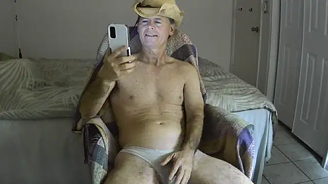 Snapshot of nakeedcowboi65 chatting on 8, 2, 2025 nakeedcowboi65 online show from 8, 2, 2025